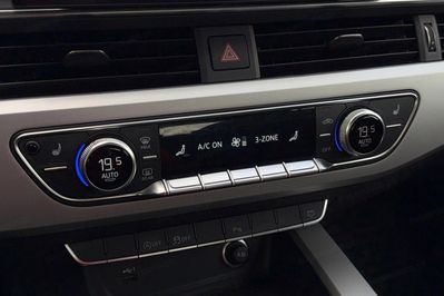 Audi A4 35 TFSI S Line