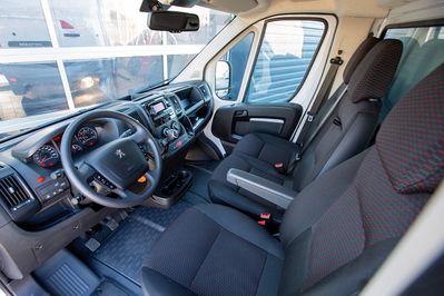 Peugeot Boxer Kontener 8EP + Winda