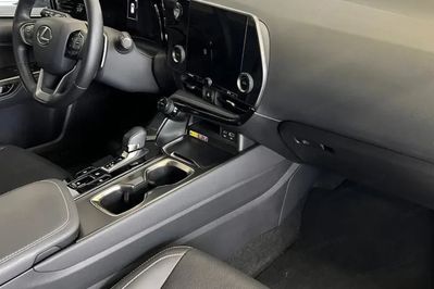 Lexus NX 350h Prestige 2WD