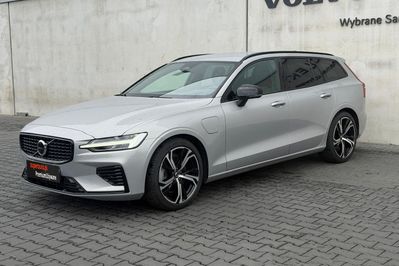 Volvo V60 T6 AWD Plug-In Hybrid Plus Dark