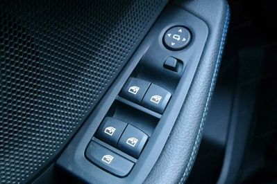 BMW Seria 2 218i Sport Line aut