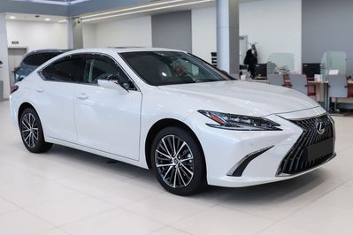 Lexus ES 300h Business Edition 2.5 E-CVT