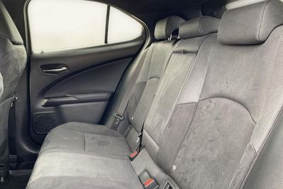 Lexus UX 250h GPF Business 2WD