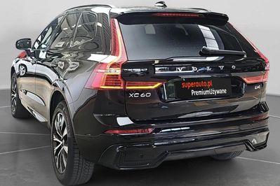 Volvo XC60 B4 B Plus Dark