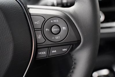 Suzuki Swace Elegance 1.8 Hybrid CVT