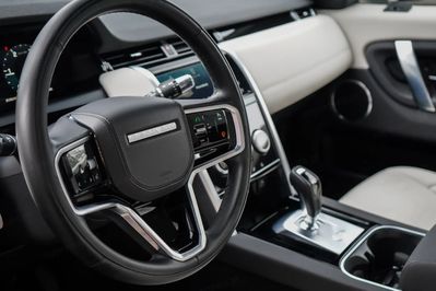 Land Rover Discovery Sport D165 S