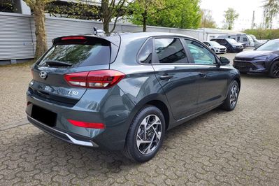 Hyundai i30 1.6 T-GDI Smart DCT