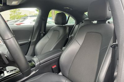 Mercedes CLA 200