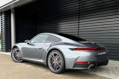 Porsche 911 Carrera