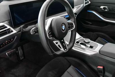 BMW Seria 3 330i xDrive M Sport