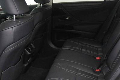 Lexus ES 300h Prestige