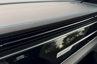 Audi Q8 SQ8 TFSI quattro