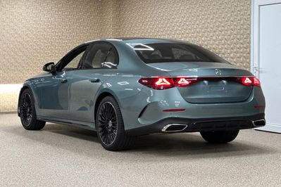 Mercedes E Klasa 300 de 4-Matic AMG