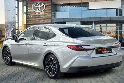 Toyota Camry 2.5 Hybrid Dynamic Force Prestige e-CVT