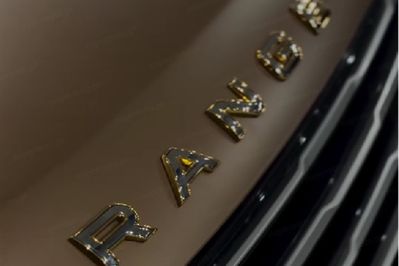 Land Rover Range Rover D350 SV Bespoke ''Equator Haze''