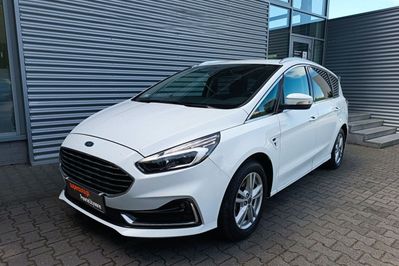 Ford S-MAX Hybrid Titanium CVT
