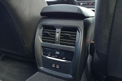 BMW Seria 3 330e PHEV xDrive M Sport aut