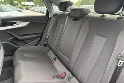 Audi A4 40 TFSI