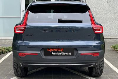 Volvo XC40 B4 Plus Black Edition