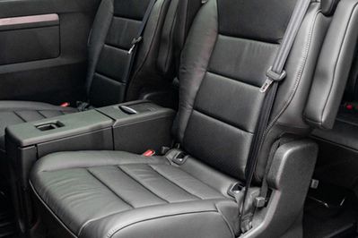 Peugeot Traveller Long  L2H1 Business VIP EAT8