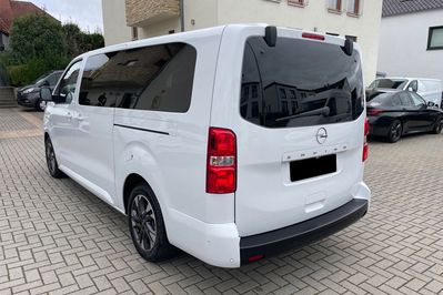 Opel Zafira Life Extra Long L2H1 Business AT8