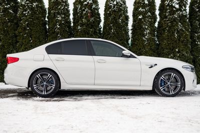 BMW Seria 5 M5