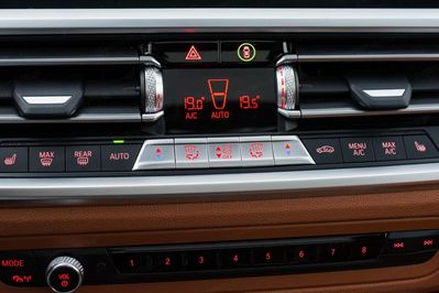 BMW Seria 3 320d mHEV Luxury Line sport-aut