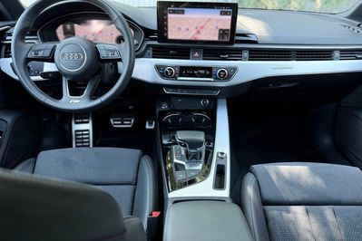 Audi A4 40 TFSI mHEV Quattro S Line S tronic