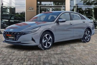 Hyundai Elantra 1.6 Smart DCT