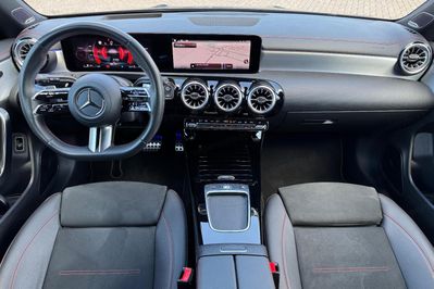 Mercedes CLA 250 4-Matic AMG Line Shooting Brake