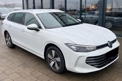 Volkswagen Passat Business Plus 1.5 TSI mHEV DSG