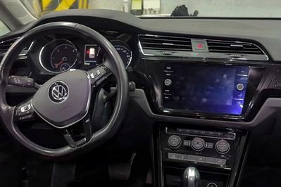 Volkswagen Touran 2.0 TDI BMT Highline DSG