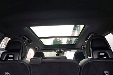 Volvo XC90 T8 AWD Plug-In Hybrid Dark 7os aut