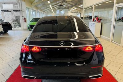 Mercedes Klasa E 200 AMG