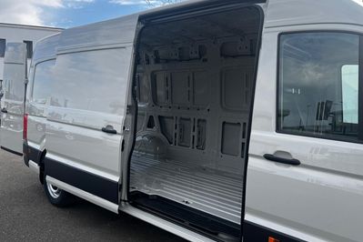 Volkswagen Crafter L4H3 8AT