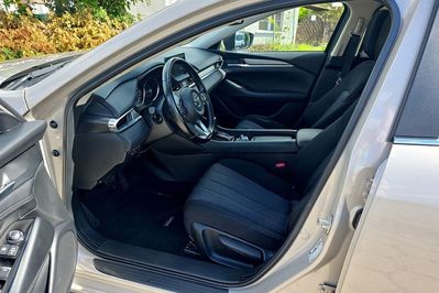 Mazda 6 2.0 Center-Line
