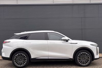 Omoda 9 1.5 Super Hybrid Exclusive AWD