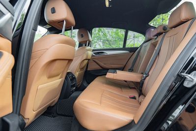BMW Seria 5 520d xDrive M Sport sport-aut