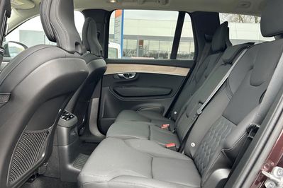 Volvo XC90 T8 AWD Plug-In Hybrid Plus Dark 7os