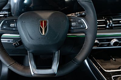 Hongqi HS5 Executive AWD 2.0T