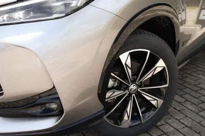 MG HS 1.5T HEV+ Exclusive aut