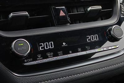 Toyota Corolla 1.8 Hybrid Style