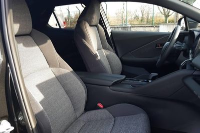 Toyota C-HR Style 2.0 DynamicForce PHEV AT