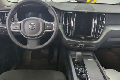 Volvo XC60 B4 D Momentum Pro aut