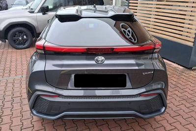 Toyota C-HR Style 2.0 Hybrid Dynamic Force Plug-in