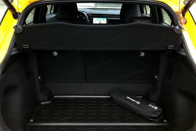 Lexus LBX Hybrid Elegant