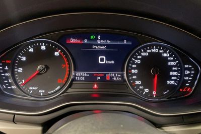 Audi A4 40 TFSI mHEV quattro S tronic