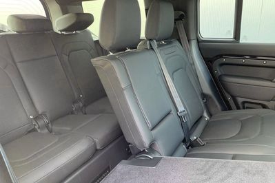 Land Rover Defender 130 D350 X-Dynamic HSE