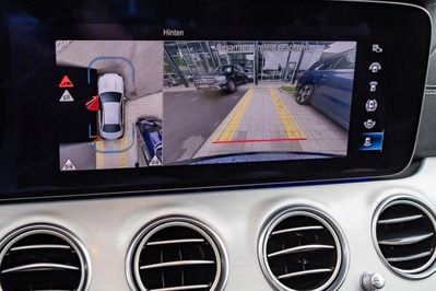 Mercedes E Klasa E 300 e 4-Matic Avantgarde