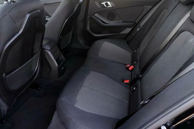 BMW Seria 1 118i Advantage